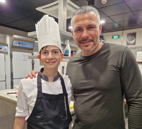 Aubin r&eacute;alise son r&ecirc;ve culinaire avec Glenn Viel