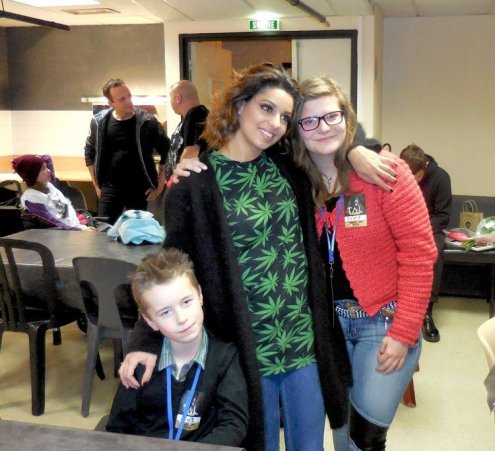 Deux fans &agrave; la rencontre de Tal