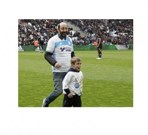 OM-DIJON : Kad MERAD au coup d&rsquo;envoi pour les 30 ans de l&rsquo;Association Petits Princes !