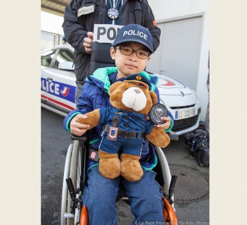 Noam embarqu&eacute; par la police sous les cam&eacute;ras de TF1