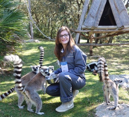 Apprentie soigneuse au zoo de la Barben