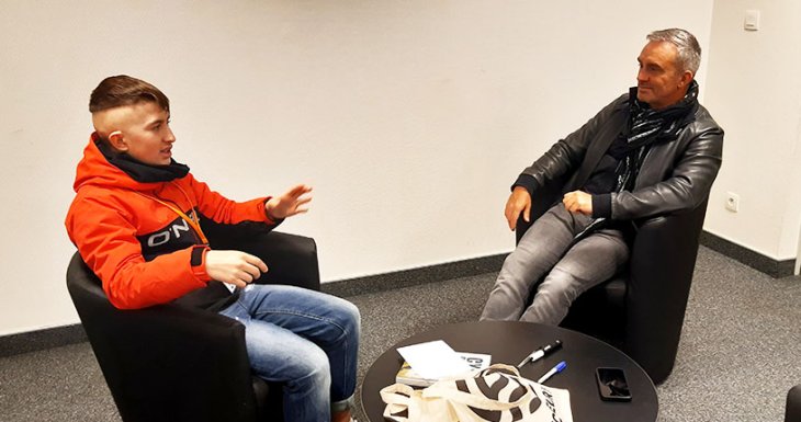 Axel rencontre Cyril Chauquet au salon de la p&ecirc;che 