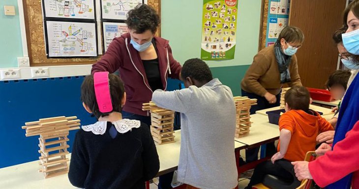 Des ateliers de construction Kapla 