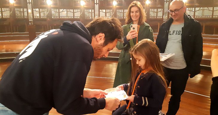 Lise et Apolline r&ecirc;vent de rencontrer Vianney 