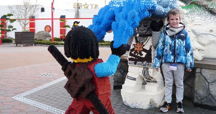 Ethan d&eacute;couvre LEGOLAND 