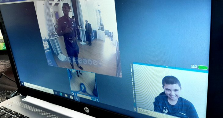 Voir l&#039;&eacute;quipe de France de football &agrave; Clairefontaine