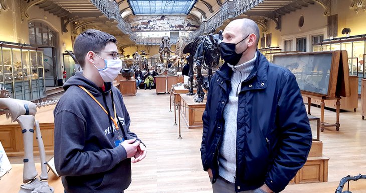 Devenir pal&eacute;ontologue, un r&ecirc;ve grav&eacute; dans la pierre