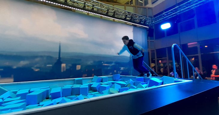Mathis participe &agrave; l&#039;&eacute;v&egrave;nement UBISOFT