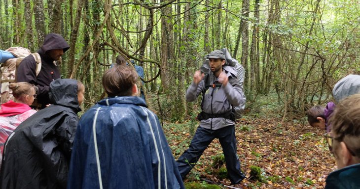 Solal passe un week-end survie en for&ecirc;t