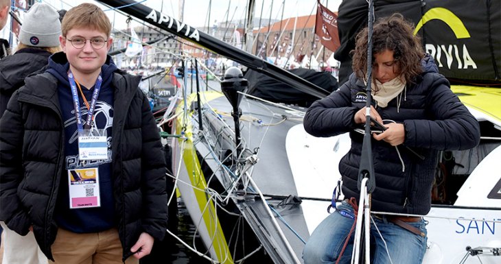 D&eacute;couvrir l&#039;Imoca Apivia de Charlie Dalin