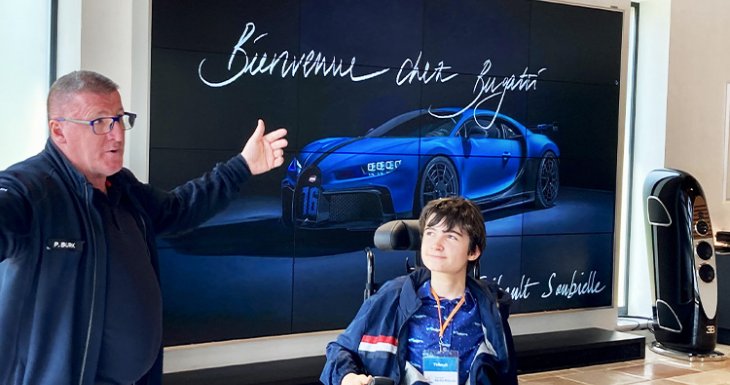 Thibault visite l&#039;usine Bugatti 