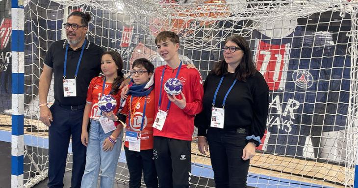 Baptiste vit son r&ecirc;ve au c&oelig;ur du handball 