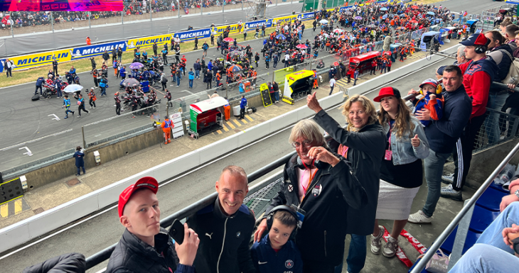 Un week-end de r&ecirc;ve au MotoGP pour 6 petits princes