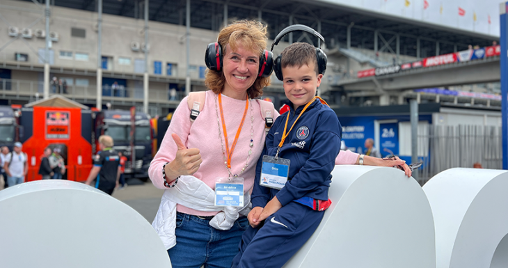Un week-end de r&ecirc;ve au MotoGP pour 6 petits princes