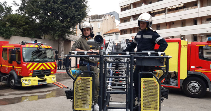 Kenzo r&ecirc;ve avec les marins pompiers de Marseille 