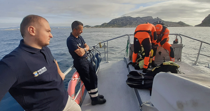 Kenzo r&ecirc;ve avec les marins pompiers de Marseille 