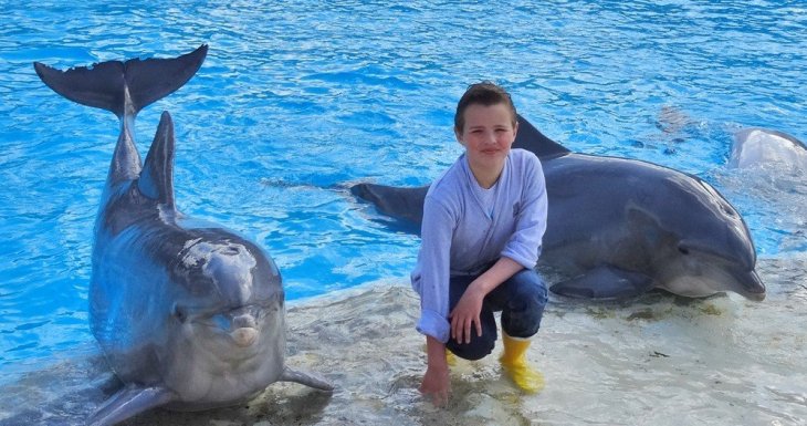 Anthony et les dauphins du Parc Ast&eacute;rix !