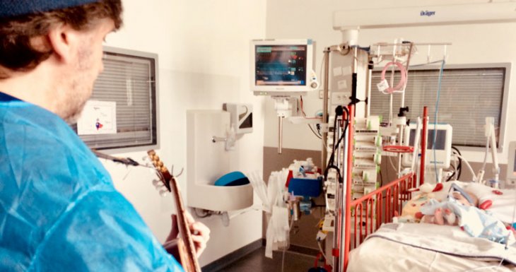 Les Minimots de Minibus &agrave; l&rsquo;h&ocirc;pital universitaire Necker-Enfants malades AP-HP