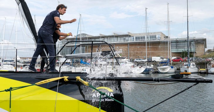 Visiter l&#039;Imoca APIVIA