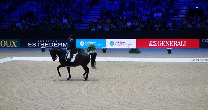 Emma rencontre la championne de dressage