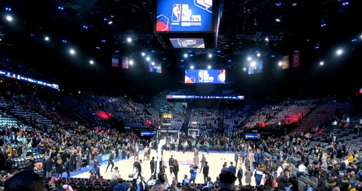 NBA - Charlotte Hornets VS Milwaukee Bucks !