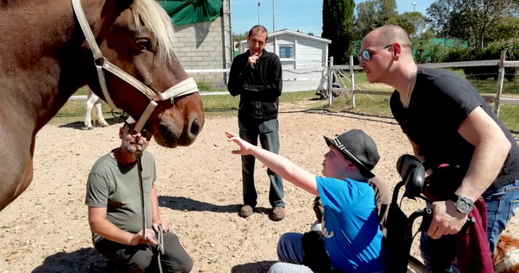 Rom&eacute;o et les chevaux de Camargue