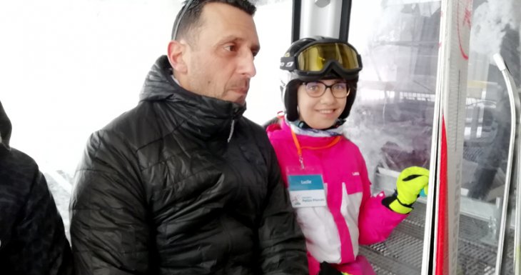 Skier et d&eacute;couvrir la montagne