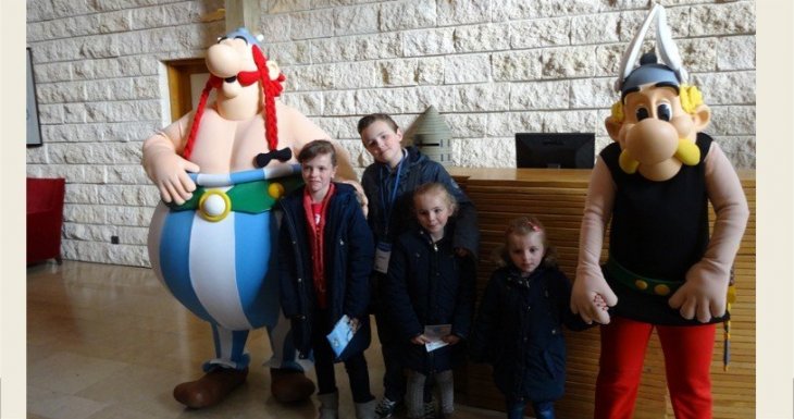 Anthony et les dauphins du Parc Ast&eacute;rix !