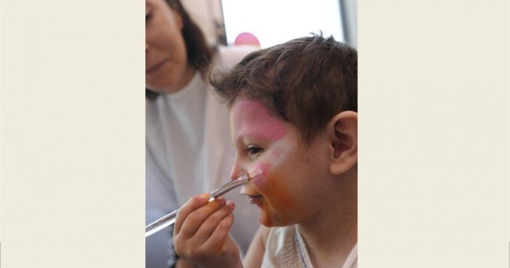 Toute l&rsquo;ann&eacute;e 2015 : un atelier maquillage &agrave; l&rsquo;h&ocirc;pital Necker-Enfants malades (AP-HP)