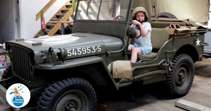 Un r&ecirc;ve, Paris en 2CV, une passion, les militaires