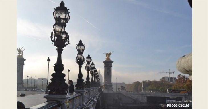 Trois apprenties photographes &agrave; Paris
