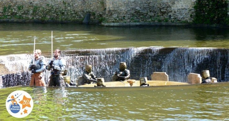 Princesse m&eacute;di&eacute;vale au Puy du Fou