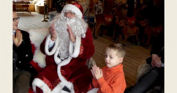 Dans le Hameau du P&egrave;re No&euml;l...